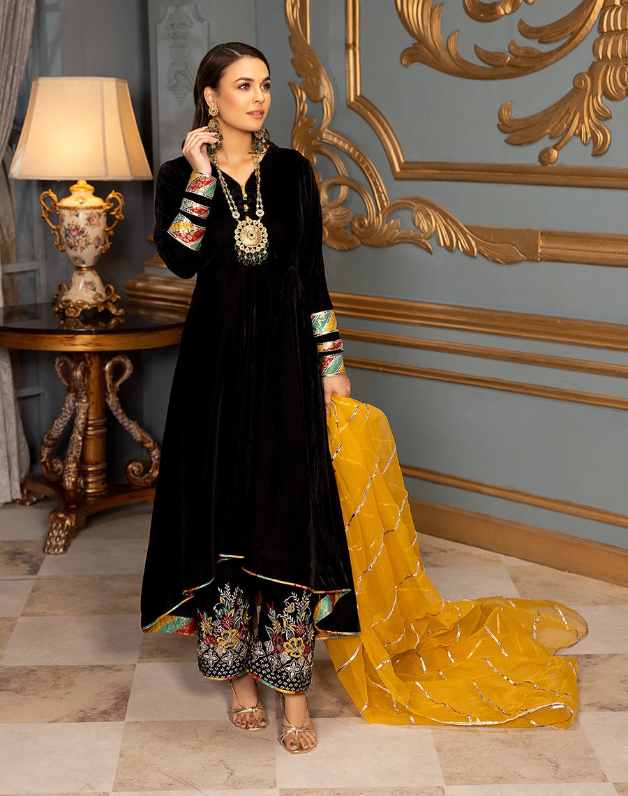 Black velvet shop pakistani dress